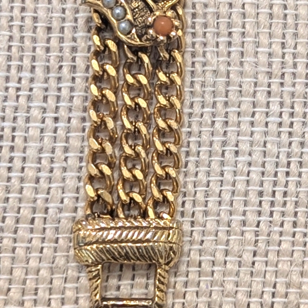 Vintage "Goldette", Signed Rhinestone Charm Bracelet - Picture 6 of 10